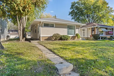 5930 N 67th, Milwaukee, WI 53218