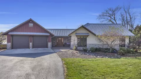 21537 County Highway X, Schleswig, WI 53042