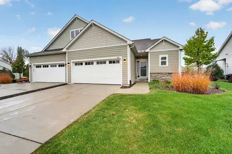 785 Bridlewood, Hartford, WI 53027