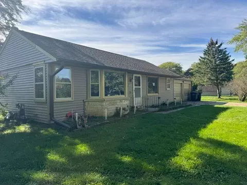 s90w22635 Loretto, Big Bend, WI 53103
