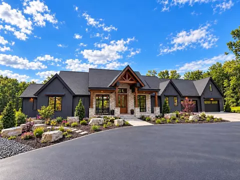 1294 N Eng Settlement N, Burlington, WI 53105