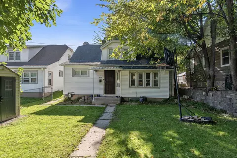 4719 W Fond Du Lac, Milwaukee, WI 53216