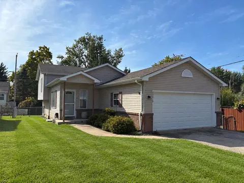 23419 82, Salem Lakes, WI 53168
