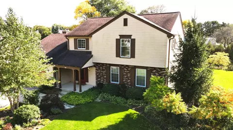 1130 Greenridge, Brookfield, WI 53045