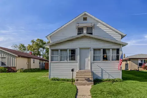 4303 S Nicholson, Saint Francis, WI 53235