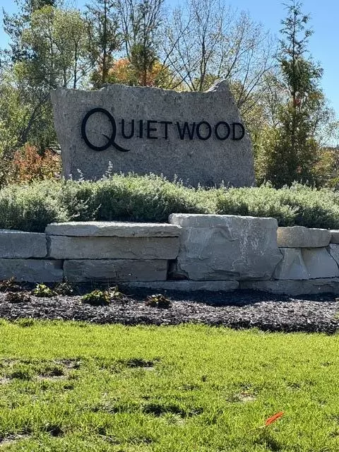 n51w18938 Quietwood #LT 4, Menomonee Falls, WI 53051