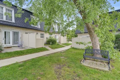 4134 W Cherrywood #4134, Brown Deer, WI 53209