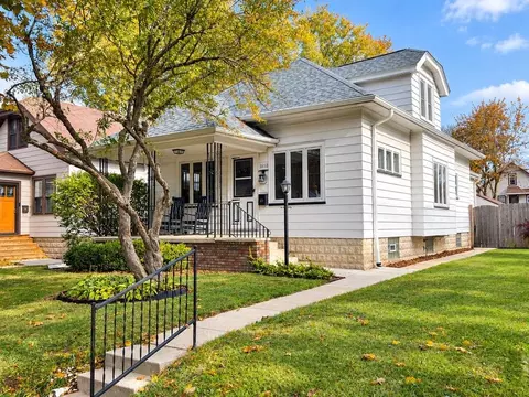 3658 S Logan, Milwaukee, WI 53207