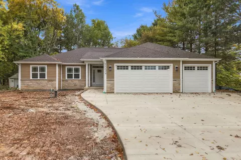 787 Grove, Twin Lakes, WI 53181