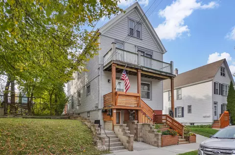 933 E Land, Milwaukee, WI 53202