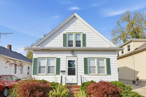 2110 Blake, Racine, WI 53404