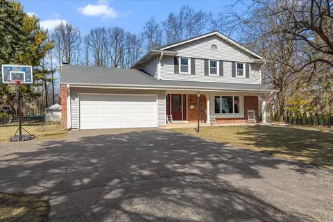 3134 Skyline, Hubertus, WI 53033
