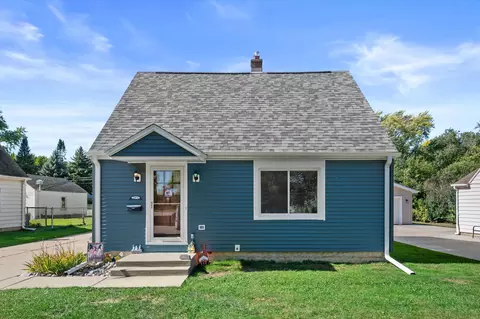 2871 S 85th, West Allis, WI 53227