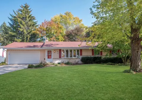 w66n372 Kennedy, Cedarburg, WI 53012