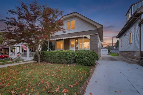 2180 S 90th, West Allis, WI 53227