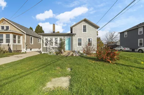 432 W Delavan, Janesville, WI 53546