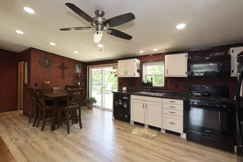 Kitchen - 302 Pearl, Reeseville, WI 53579 photo 1 of 1