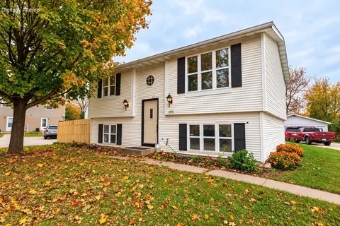 6470 N 105th, Milwaukee, WI 53224