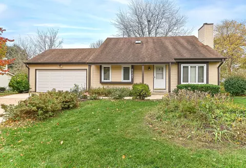 4127 W Southwood, Franklin, WI 53132