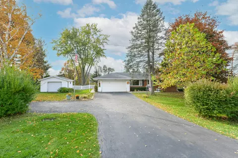 26805 Apple, Norway, WI 53185