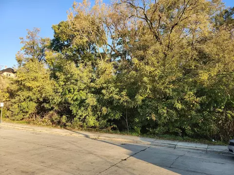 1442 Riverview, Racine, WI 53404
