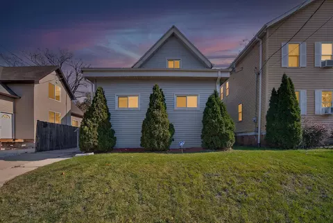 233 Howland, Racine, WI 53404