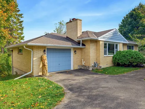 3325 S Green Bay, Mount Pleasant, WI 53403