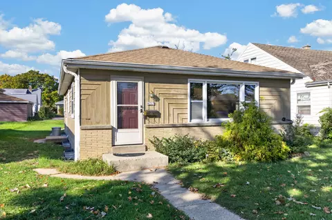 4215 N 73rd, Milwaukee, WI 53216