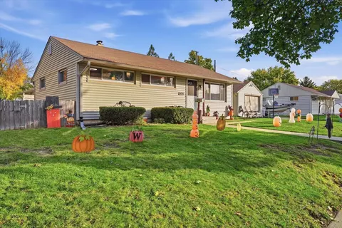 6436 W Ohio, Milwaukee, WI 53219