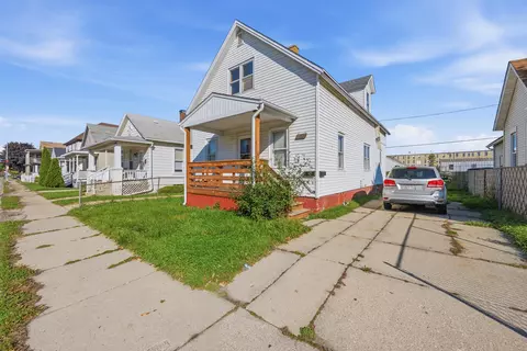 1625 S Memorial, Racine, WI 53403