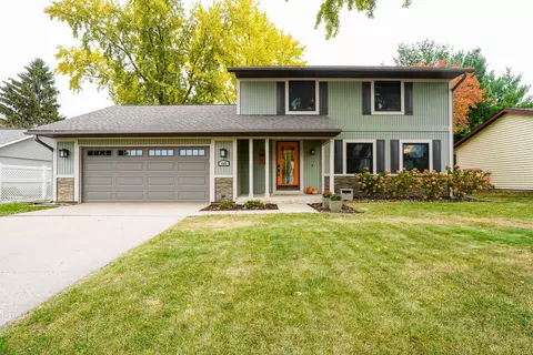 1305 Meadow, Onalaska, WI 54650