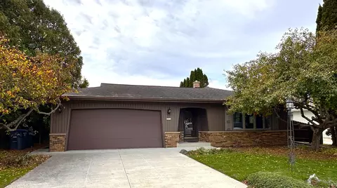 3820 S 17th, Sheboygan, WI 53081