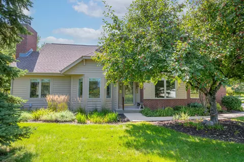 10820 N Essex, Mequon, WI 53092