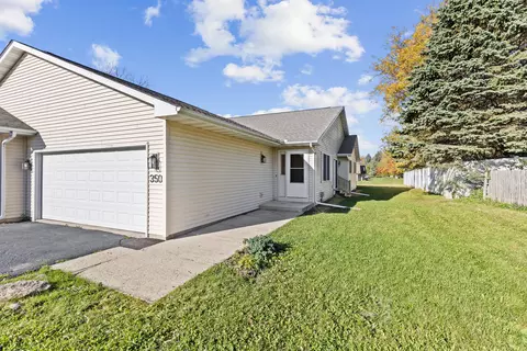 350 Park Vw, Darien, WI 53114