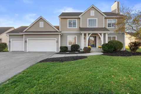 8335 S 44th, Franklin, WI 53132