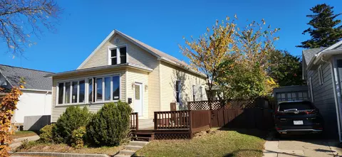 1829 N Main, Racine, WI 53402