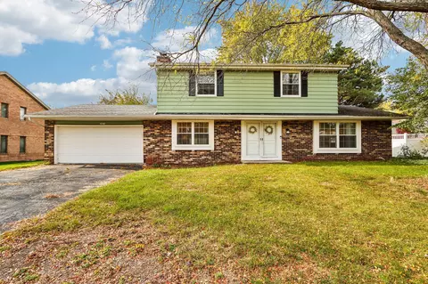 3605 S Oakdale, New Berlin, WI 53151