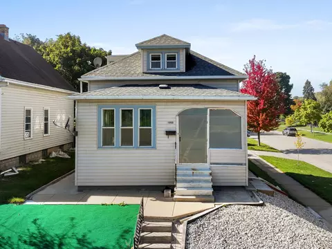 1958 N 3rd, Sheboygan, WI 53081