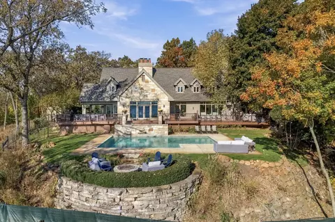 n2005 North Lakeshore Drive #+ SMW0003, Fontana, WI 53125