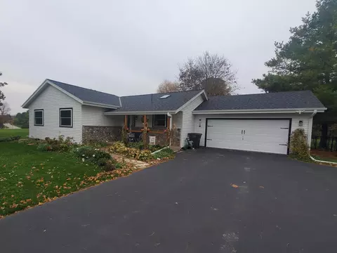 100 Morrissey, North Prairie, WI 53153