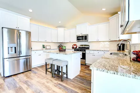1861 Farm Vw, Grafton, WI 53024