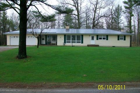 n2096 River Drive, Menominee, MI 49893 photo 1