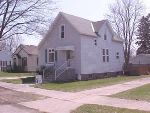 2109 16th, Menominee, MI 49858 photo 1