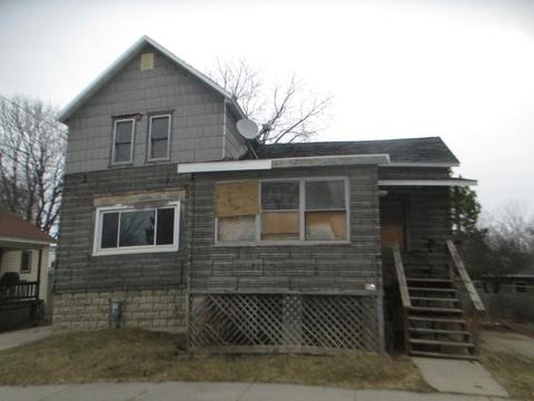 810 4th, Menominee, MI 49858 photo 1