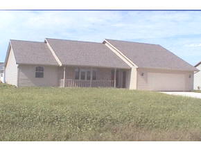 w5412 White Clover Circle, Appleton, WI 54915 photo 1