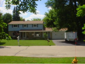 1956 Palisades, Appleton, WI 54915 photo 1