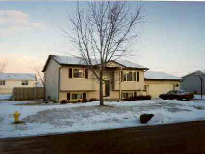 2008 W Jonathon Dr, Appleton, WI 54914 photo 1