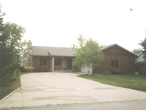 3434 Bluemound Dr, Appleton, WI 54914 photo 1