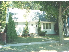 412 E Hoover Ave, Appleton, WI 54915 photo 1