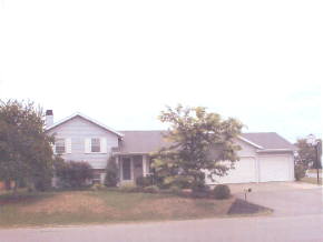3404 N Suncrest Ln, Appleton, WI 54914 photo 1